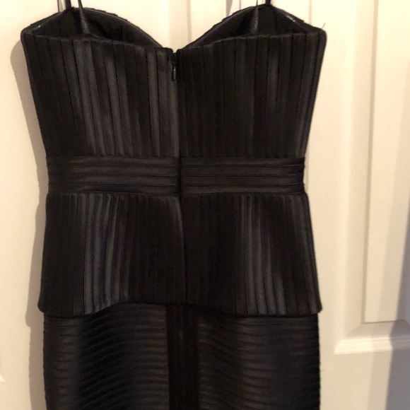BCBG dress size 2 - Picture 2 of 4